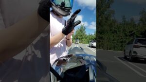 エンジンかけるとき変な音する #Shorts 【CBR250R】【モトブログ】【バイク女子 】バイク