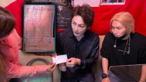 西成ヤ◯ザのぼったくり居酒屋に青汁王子を連れて行ってみた